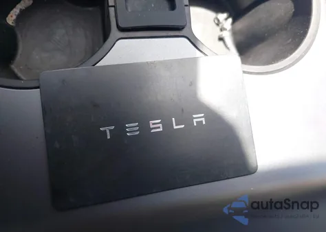 2024 Tesla Model Y Long Range Dual Motor All-Wheel Drive из США, поврежденный, VIN 7SAYGDEE5RA222252